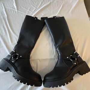 Forever 21 Black Vegan Leather Motorcycle Boots Size 9
